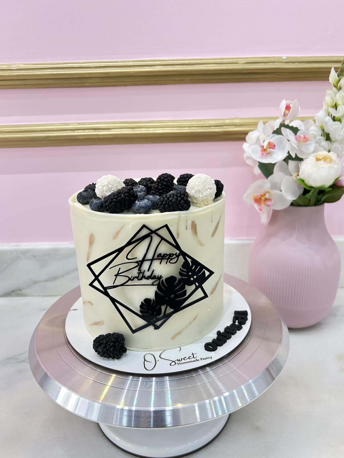 Cake design moderne, diamant et feuille d'or O'Sweet